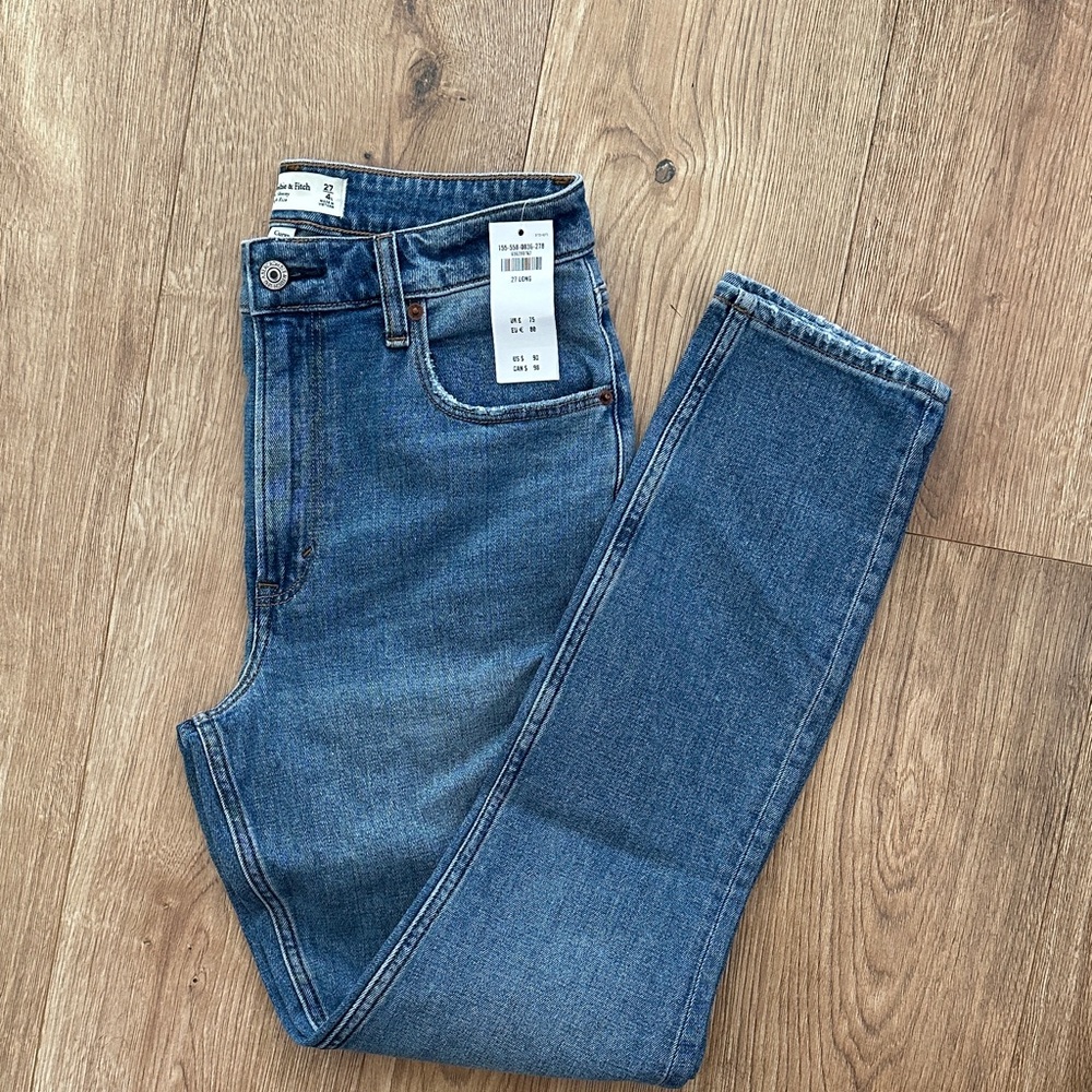 A&F Skinny High-Rise Curve Love Jeans